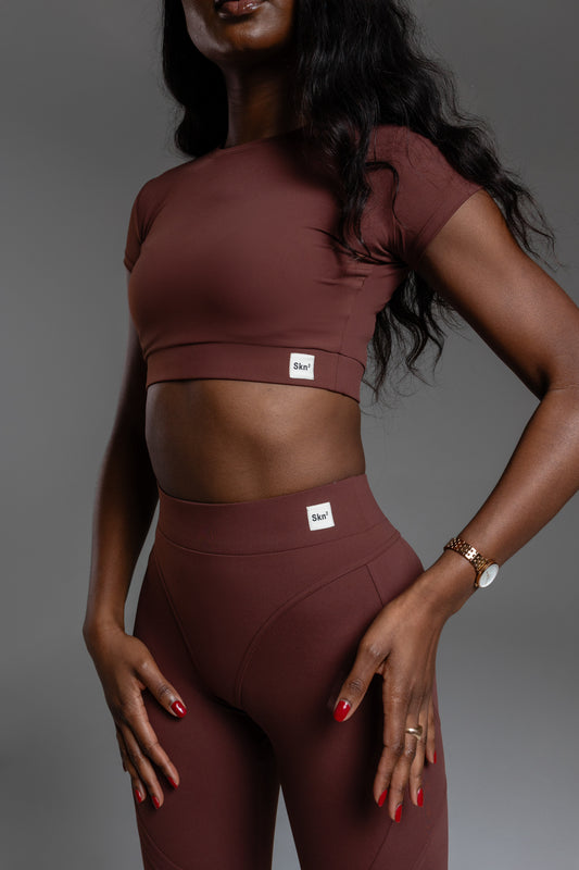 Define Crop Tee Mocha