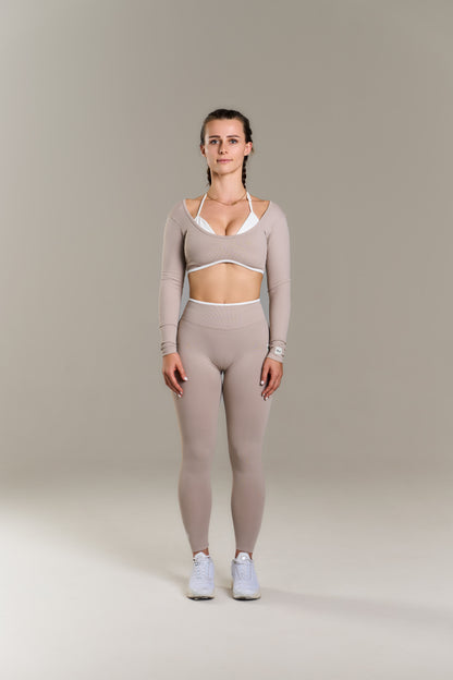 24/7 long sleeve – beige