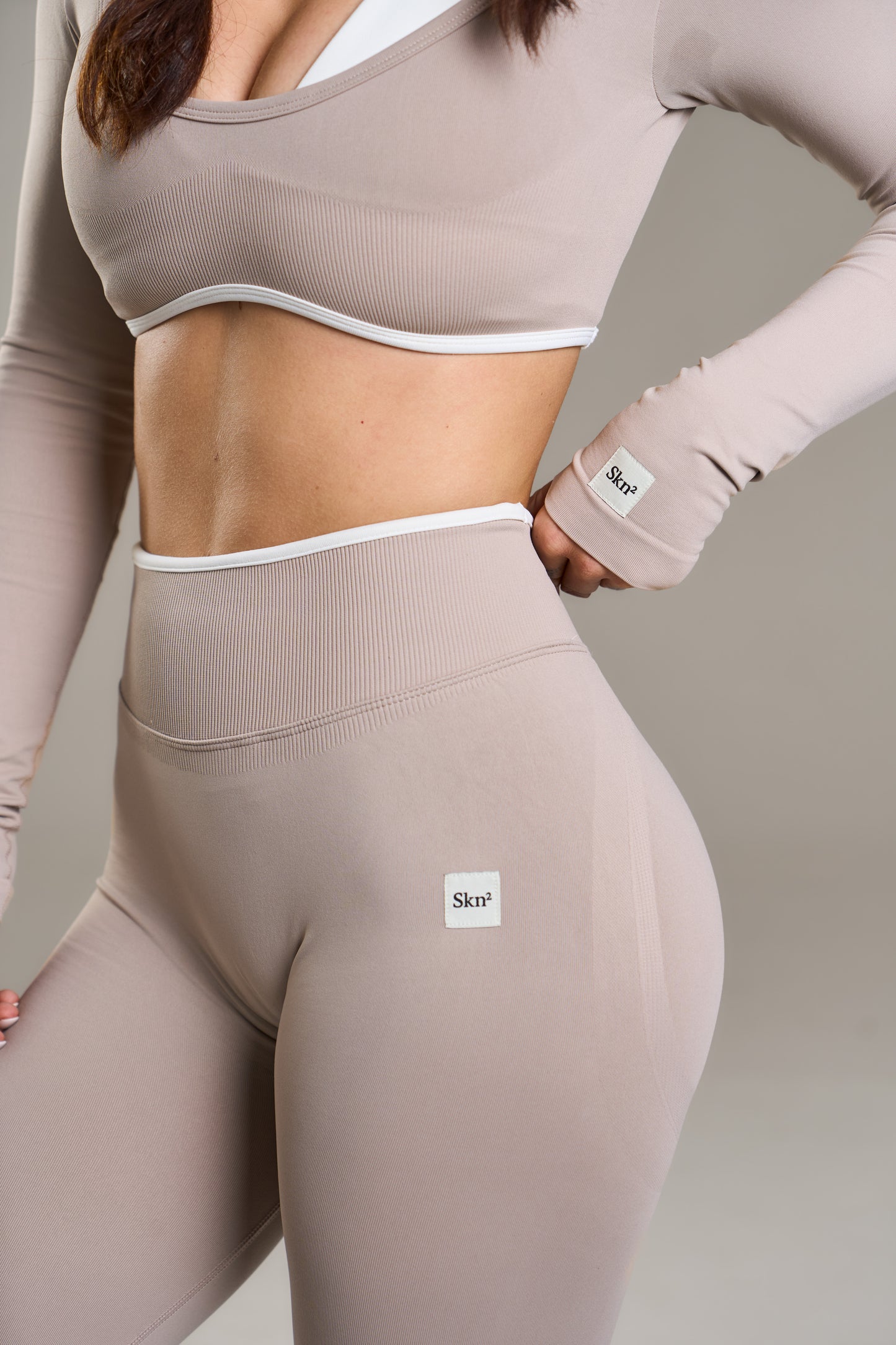 24/7 long sleeve – beige