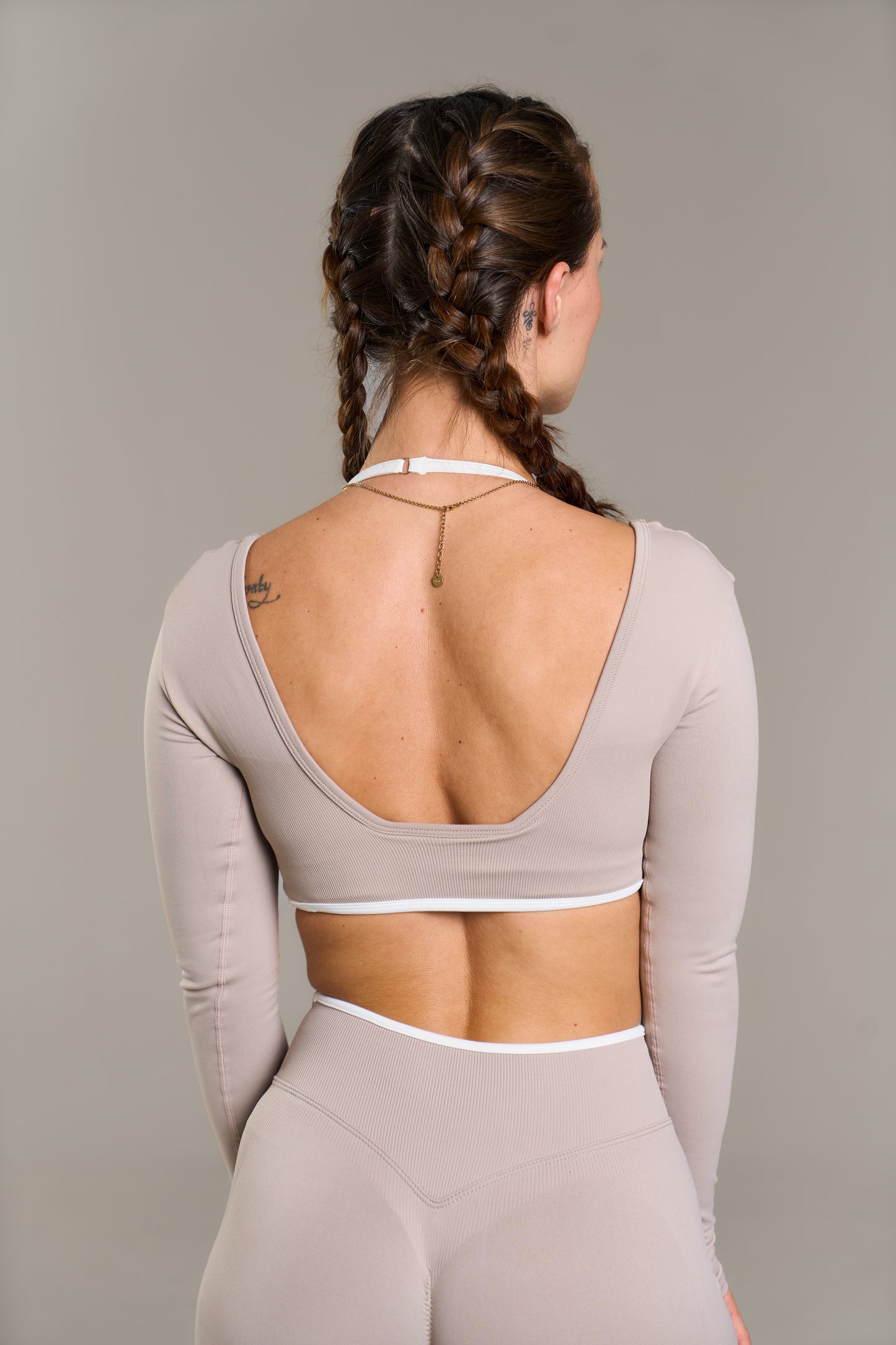 24/7 long sleeve – beige