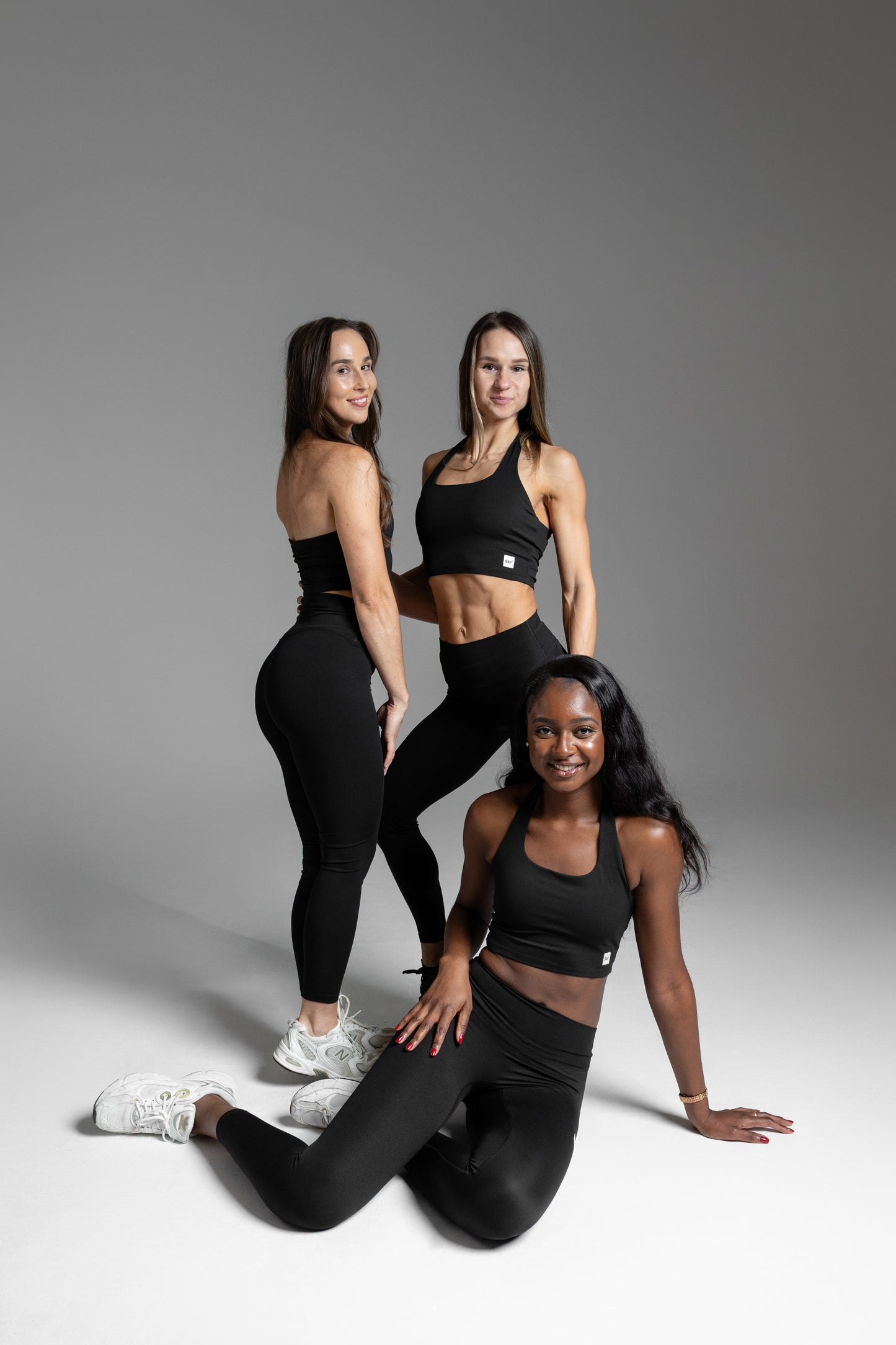 Smooth Rib Halter Top – Black