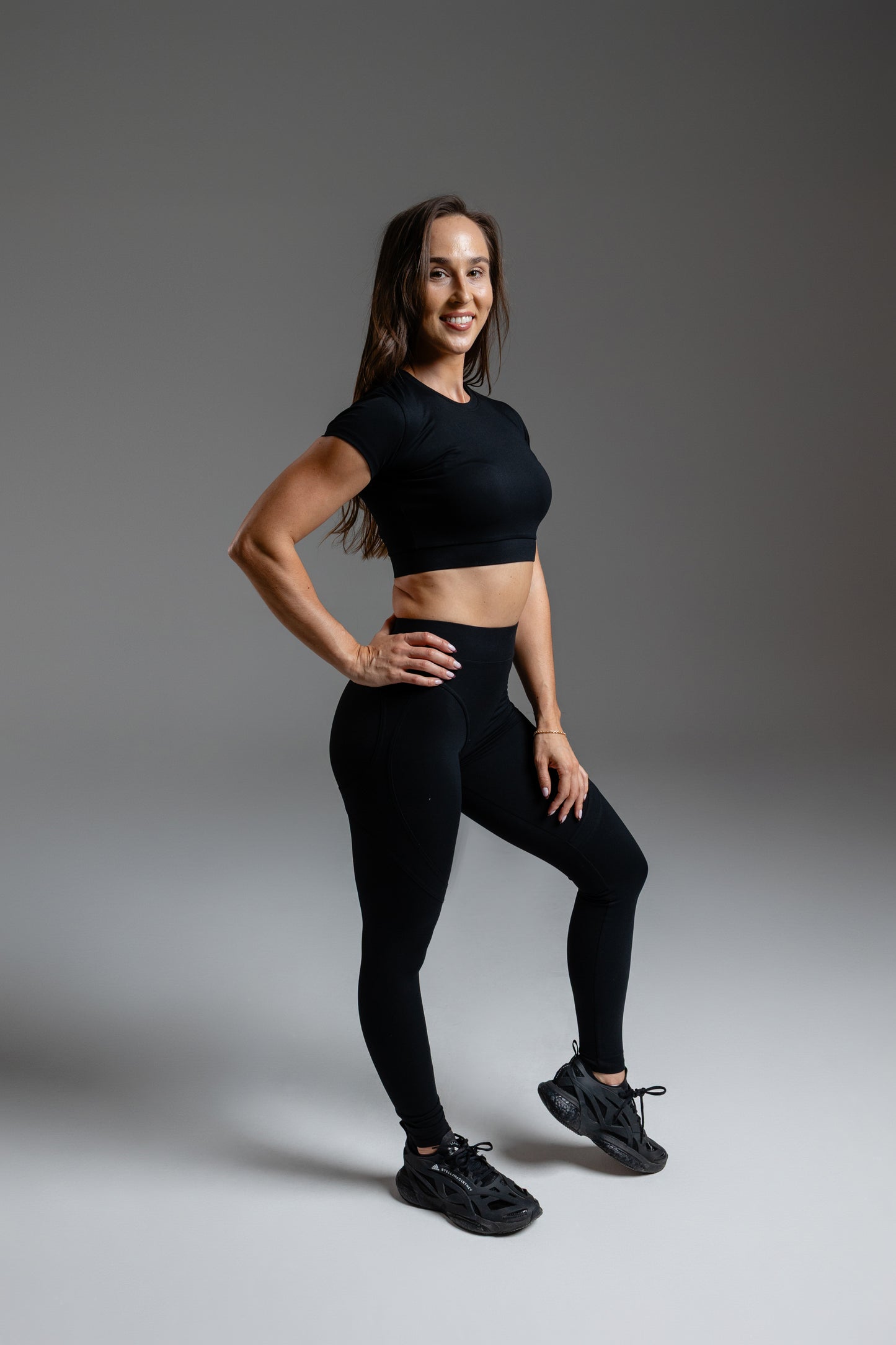 Define Crop Tee Black